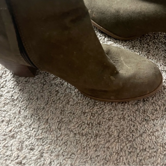 BOOTIES - Picture 2 of 9